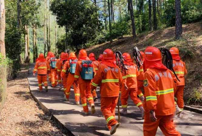 防汛常規(guī)物資|消防滅火裝備|消防救援裝備|水域救援救生|應急照明設(shè)備|防汛與應急包|水泵發(fā)電機類|救生救援儀器