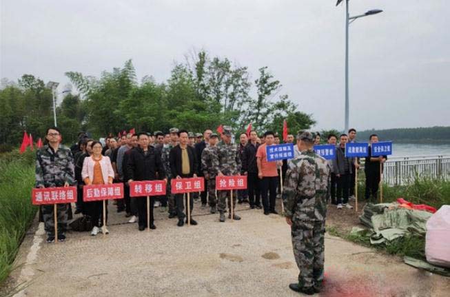 筑牢“安全堤”！常德桃花源開展防汛、地災(zāi)防治緊急避險(xiǎn)聯(lián)合演練